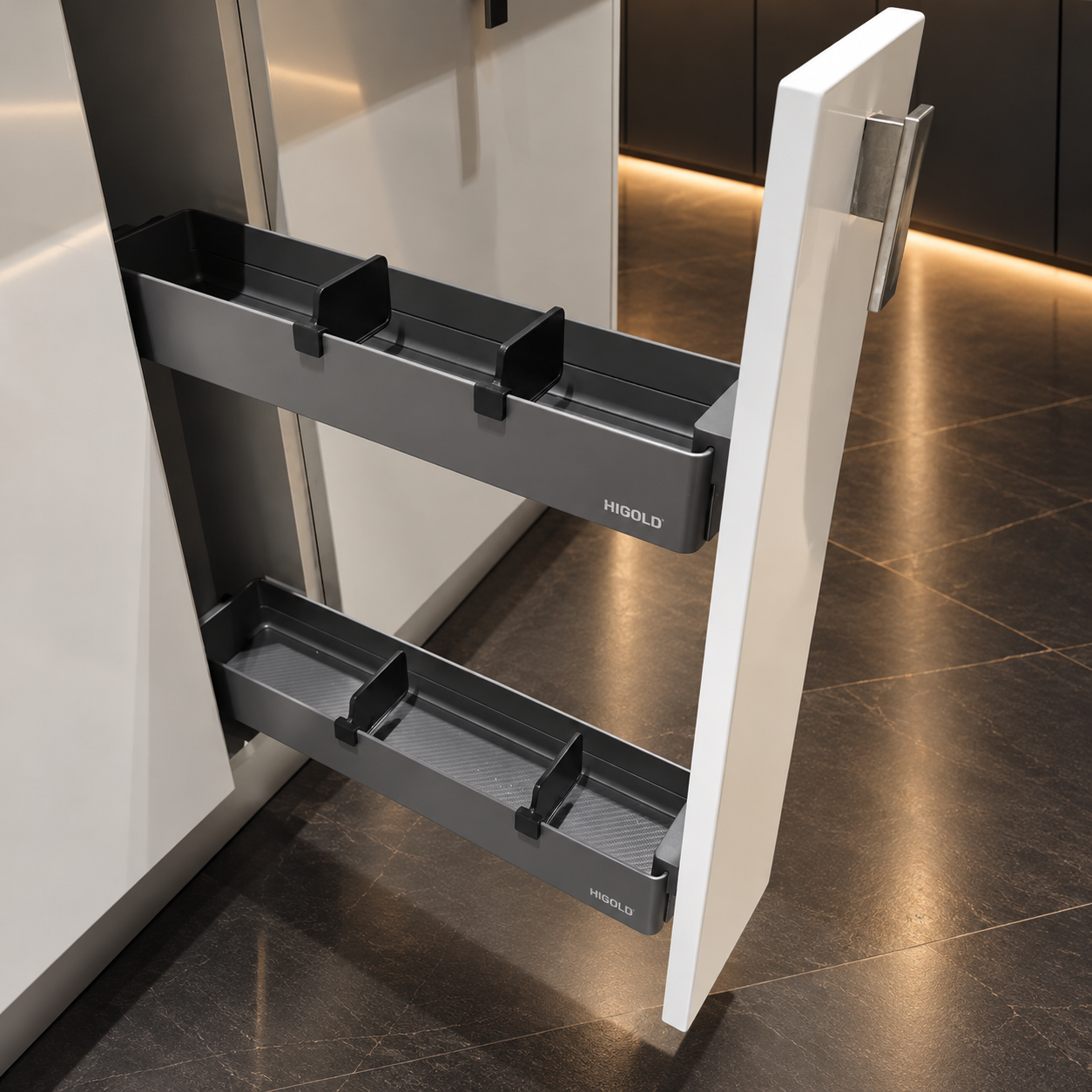 SHEARER  Narrow Pull-Out Basket 150mm, Right